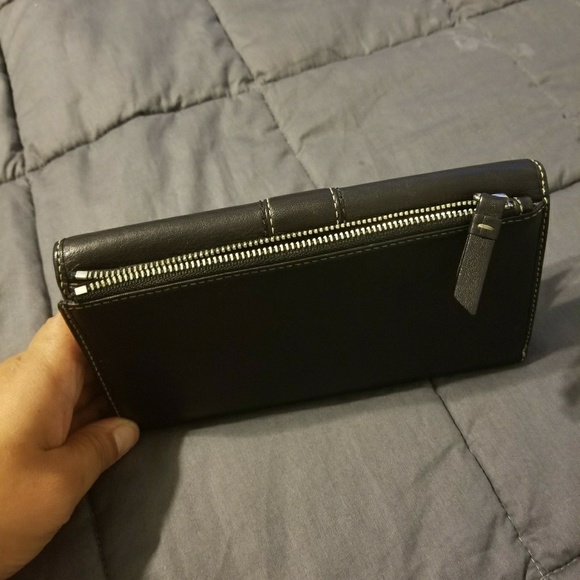 Coach black leather Continental wallet - Picture 2 of 5